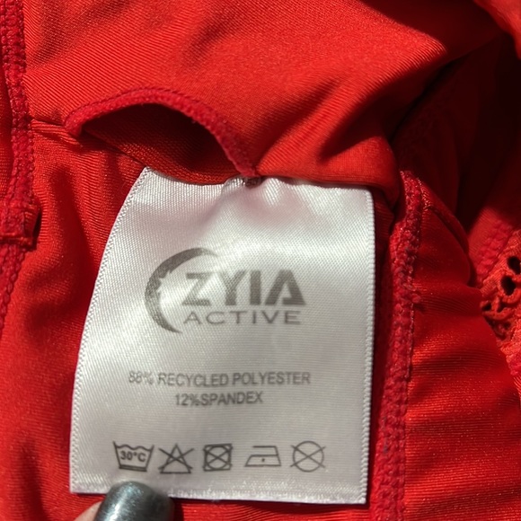 ZYIA Active Red Bomber Sports Bra, size S - Picture 4 of 5